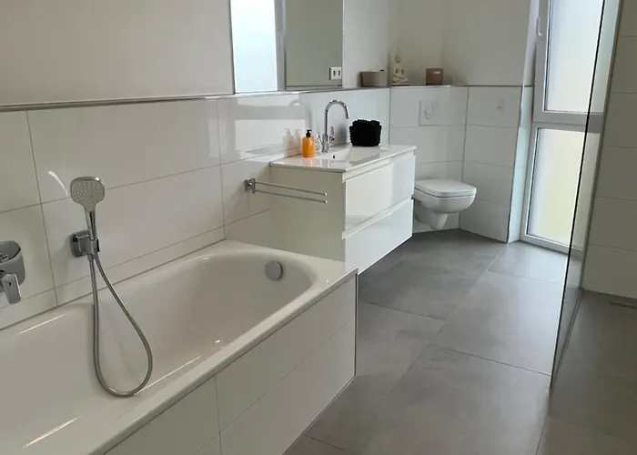 Luxus Neubauwohnung Mit Blick Auf Den Phoenix-see Apartman