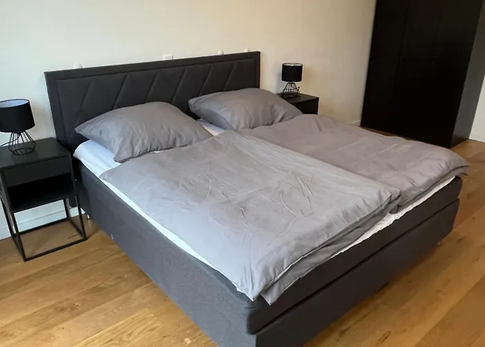 Luxus Neubauwohnung Mit Blick Auf Den Phoenix-see Apartman