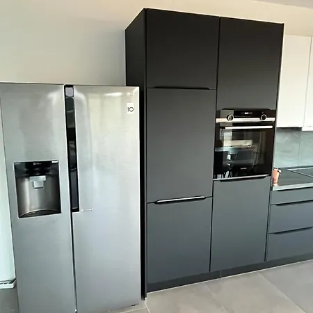 Luxus Neubauwohnung Mit Blick Auf Den Phoenix-see *